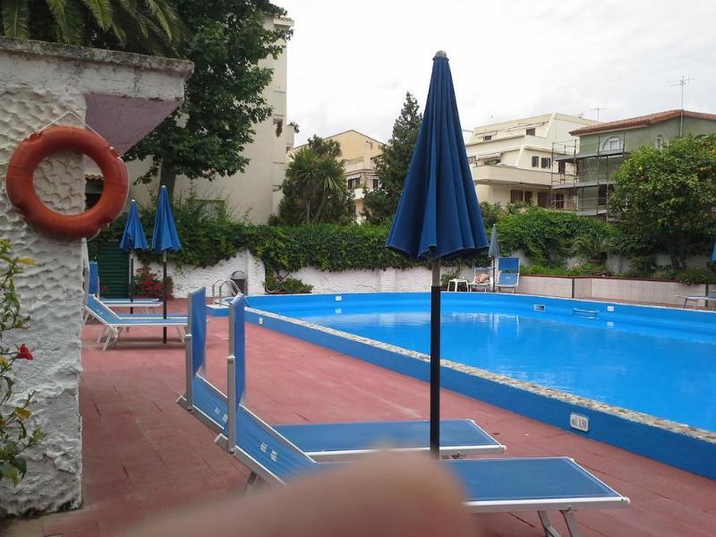 אלגהרו Hotel Riviera מראה חיצוני תמונה