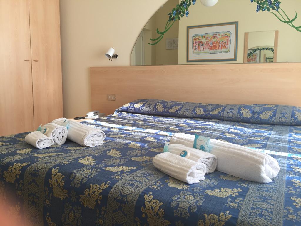 אלגהרו Hotel Riviera מראה חיצוני תמונה