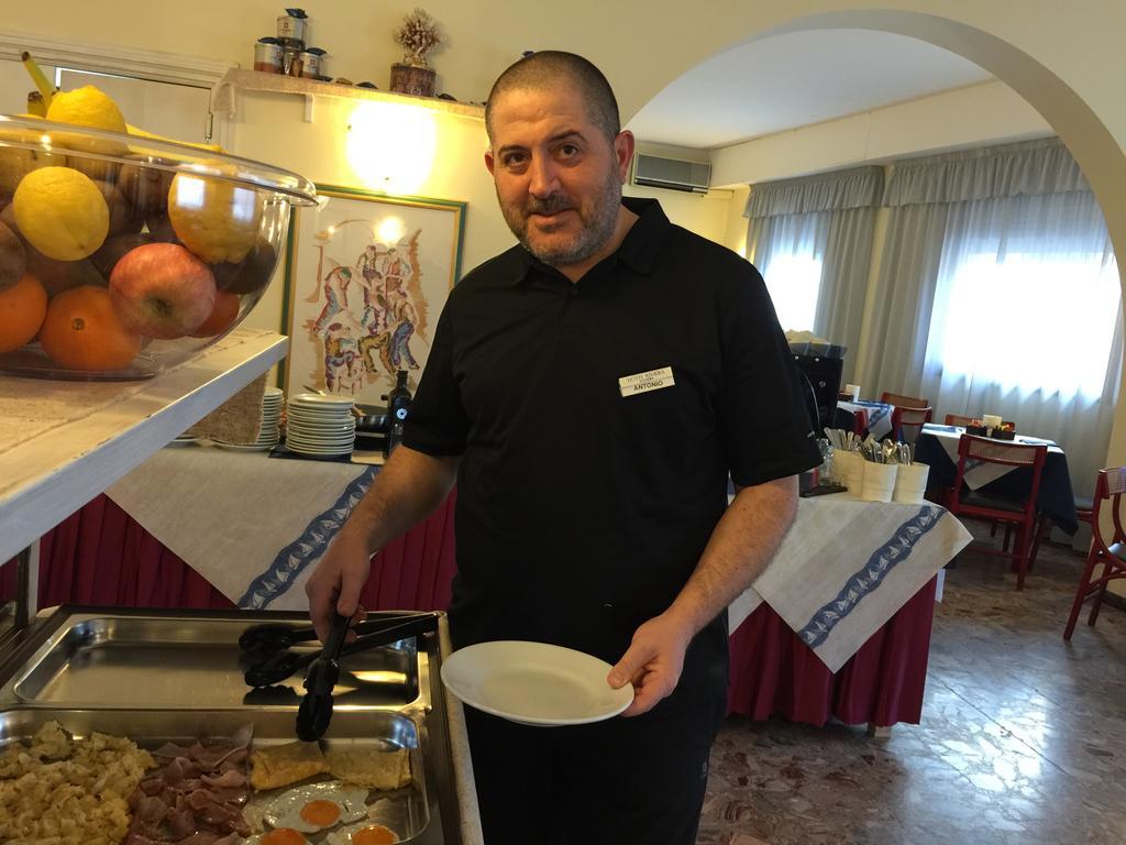 אלגהרו Hotel Riviera מראה חיצוני תמונה