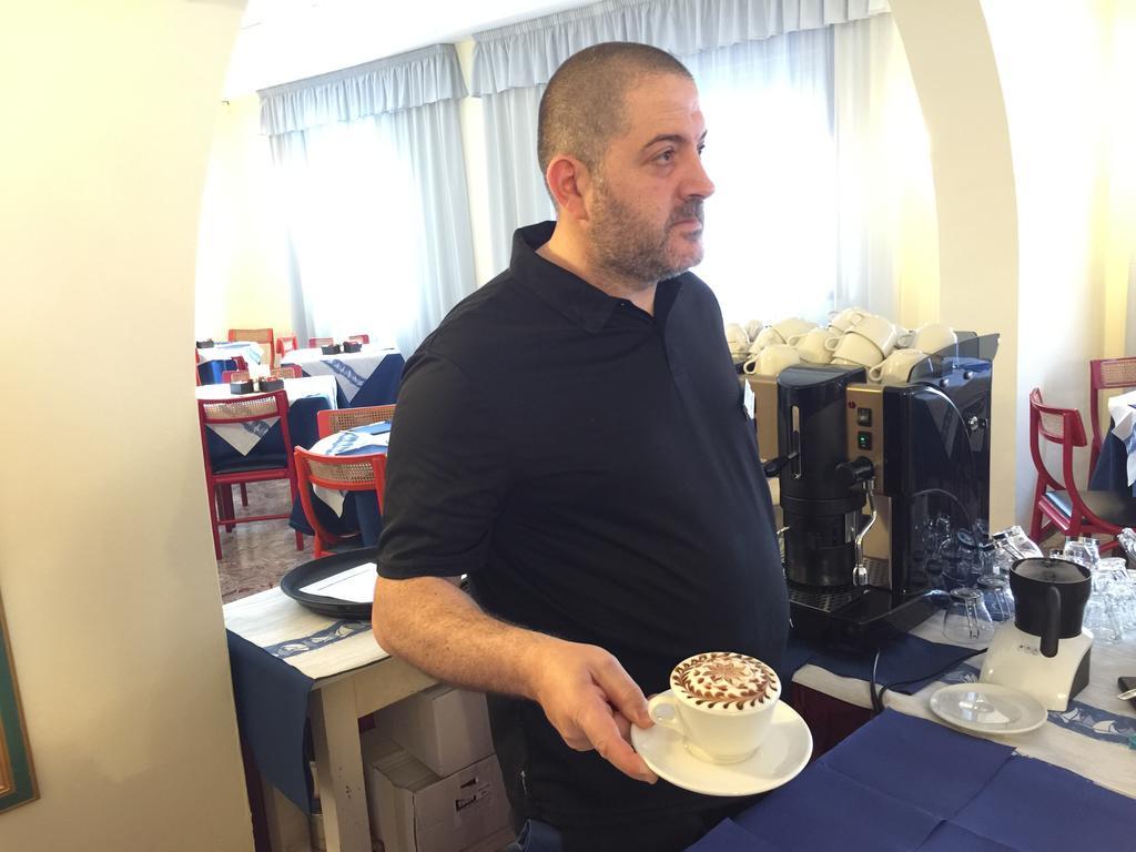 אלגהרו Hotel Riviera מראה חיצוני תמונה